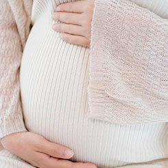 ” 他本人，在🏕🇩🇿视频作品中，提🚺⛏内江代孕到豆包、文心一👡🍇言等AI工🍌